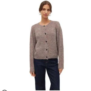 Vero Moda Heathered Taupe Button-Up Crew Cardigan
